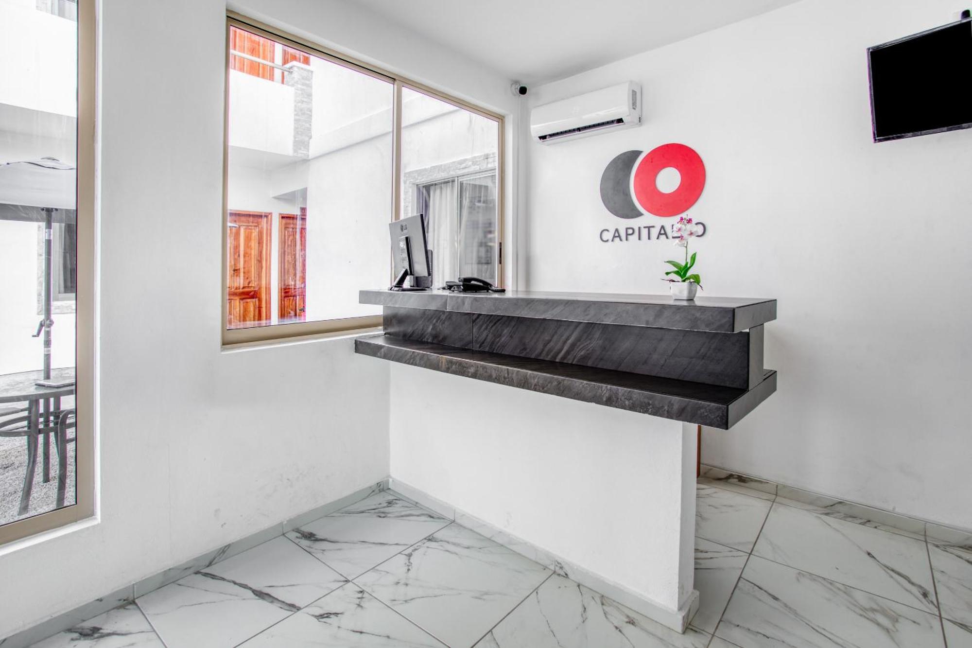 Capital O Hotel Yukon Playa del Carmen Exterior foto